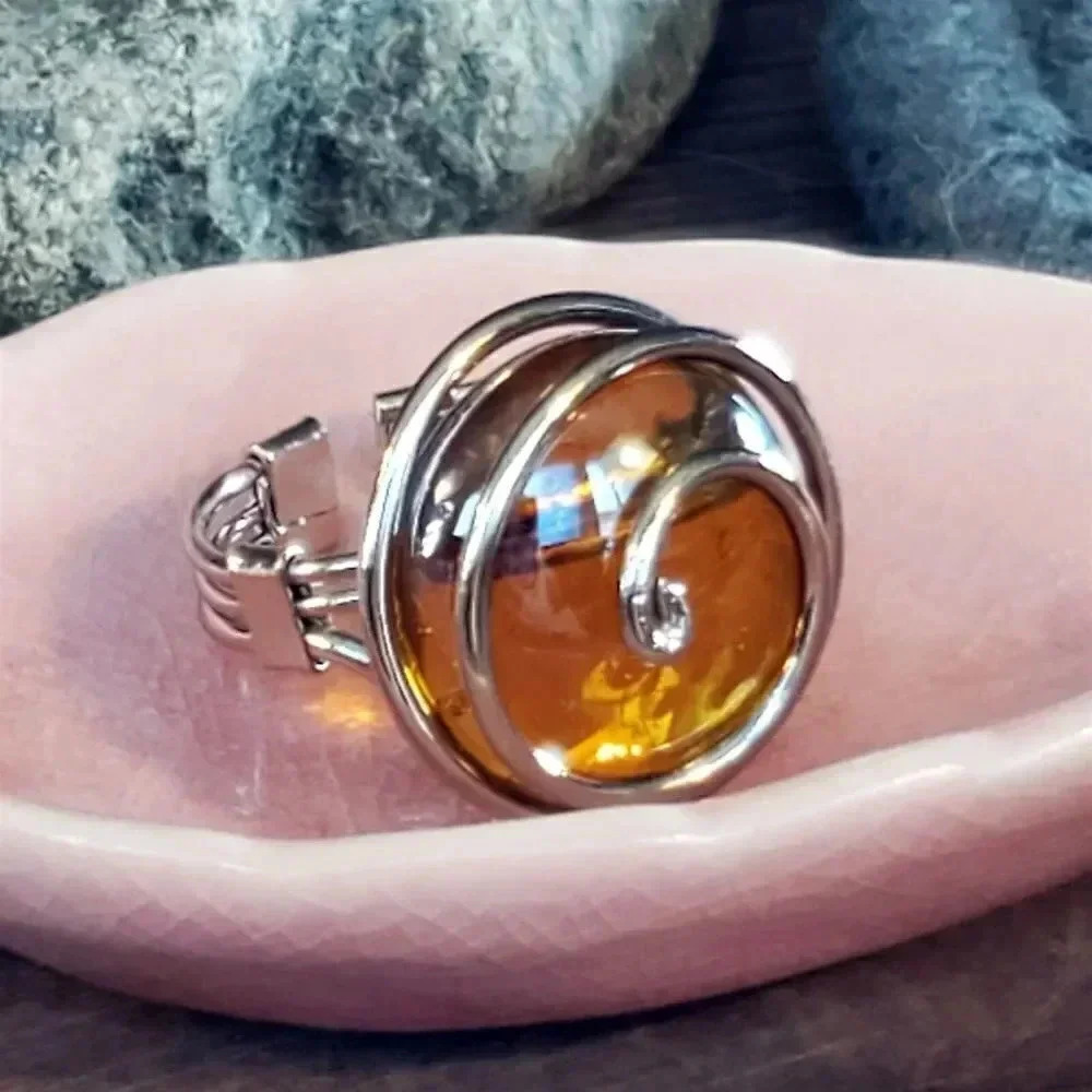 Handcrafted Edgy Translucent Amber Silver Spiral Luster Glass Bauble Ring 34$